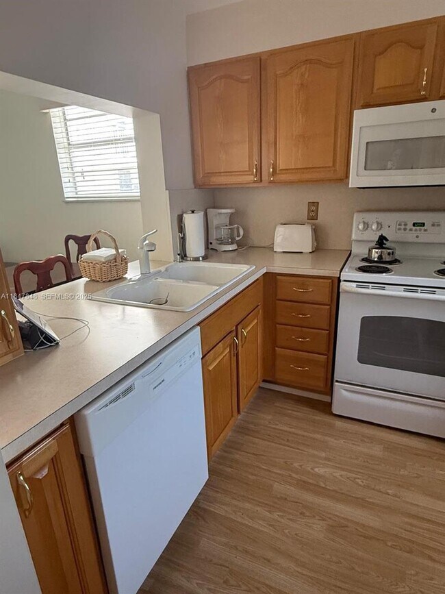 Photo - 4025 N Federal Hwy Unidad 221A