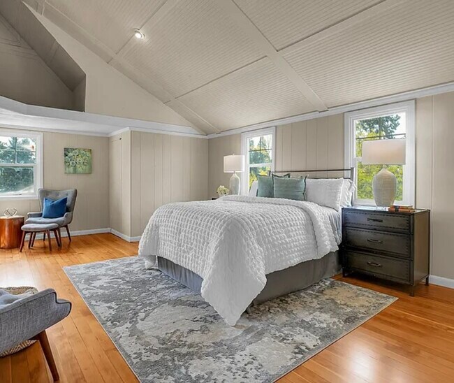 Photo - 10701 N Pershing St