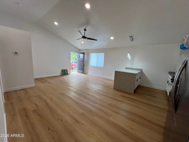 Photo - 901 N Coolidge Ave