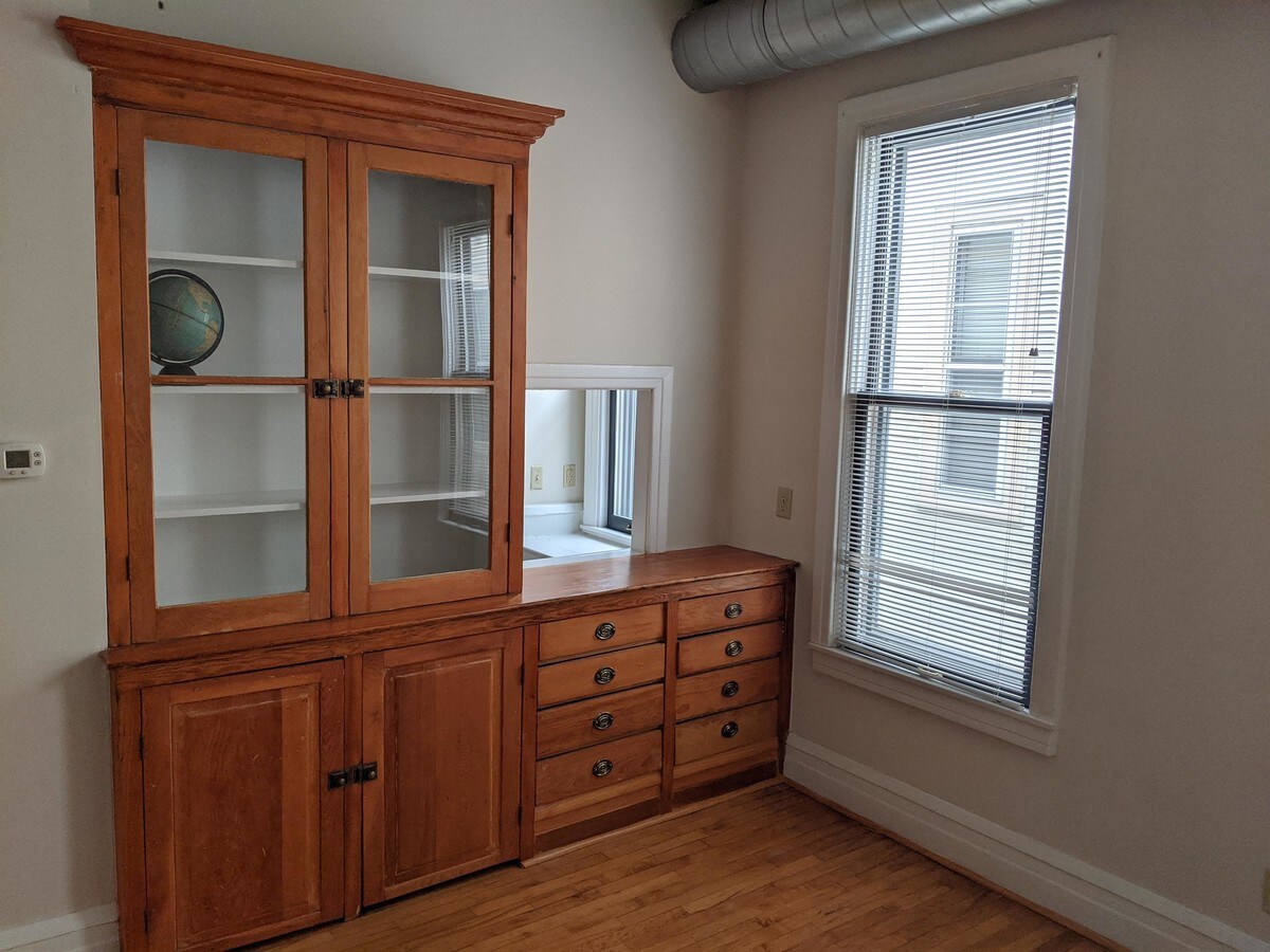 Photo - 13 1/2 5th St NE Unidad 14