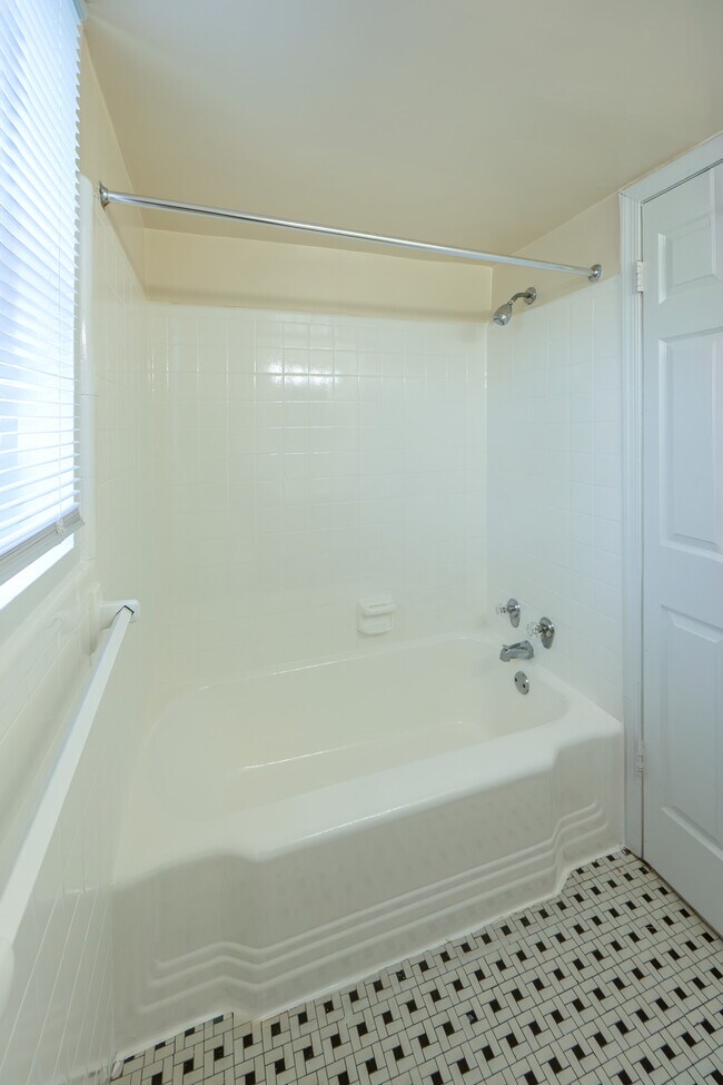 2 Bedroom