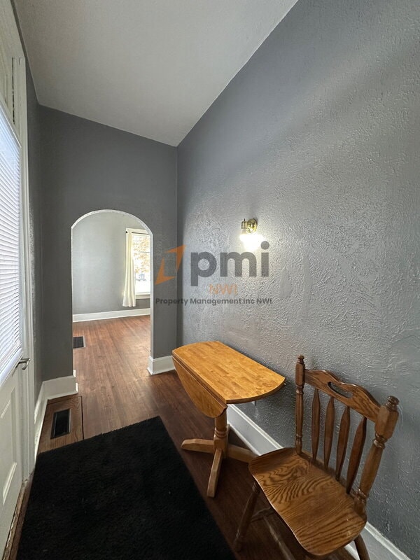 Photo - 912 Chicago St