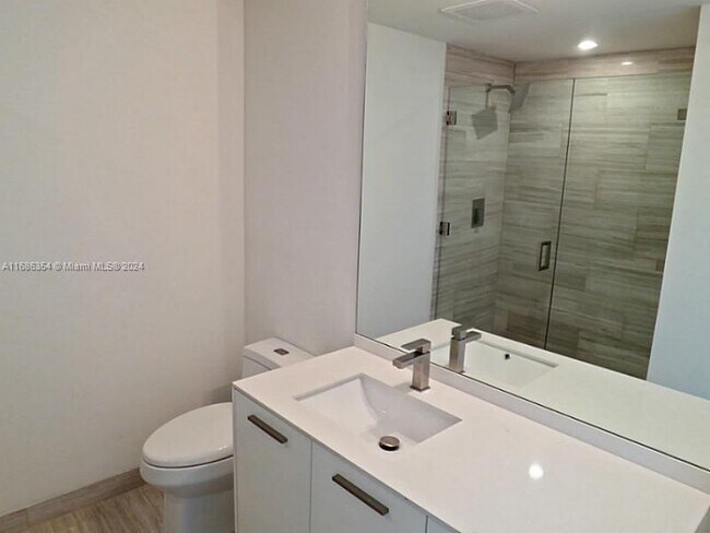 Photo - 1300 Brickell Bay Dr