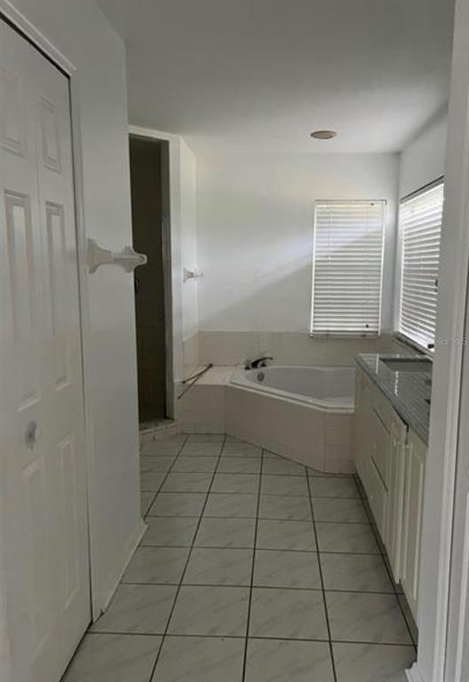 Photo - 3335 La Salle Ave