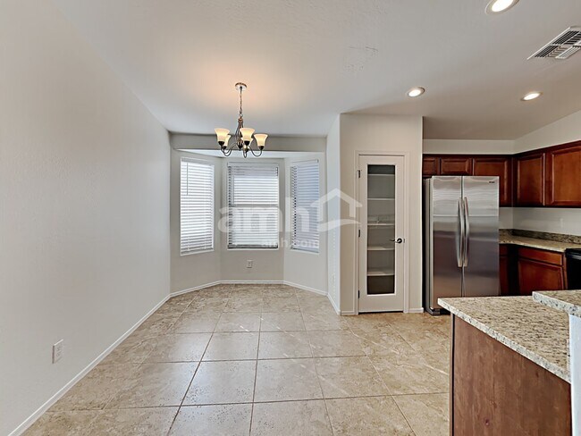 Photo - 3429 E Crescent Way