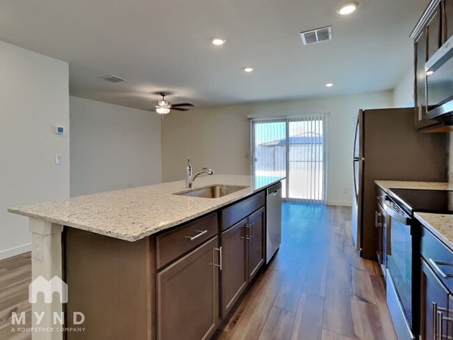 Photo - 1090 W Virginia Ave