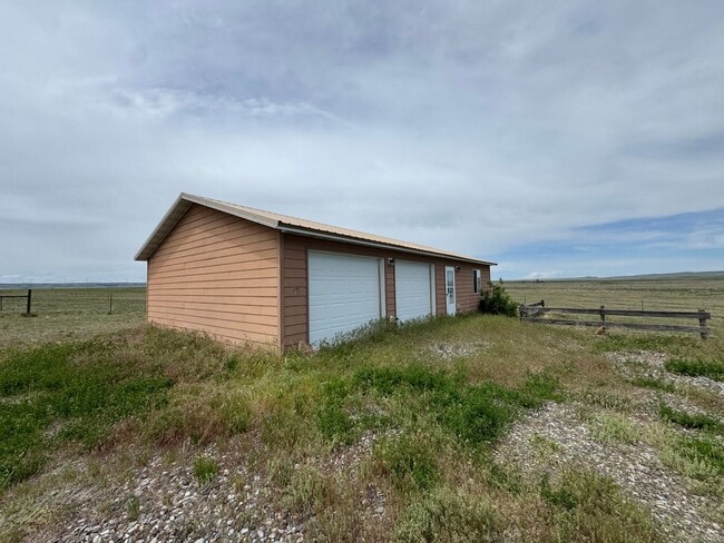 Photo - Escape to Your Own Private Retreat in Rapelje, MT