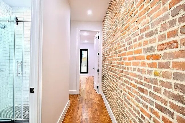 Photo - 588 Quincy St Unidad 5A