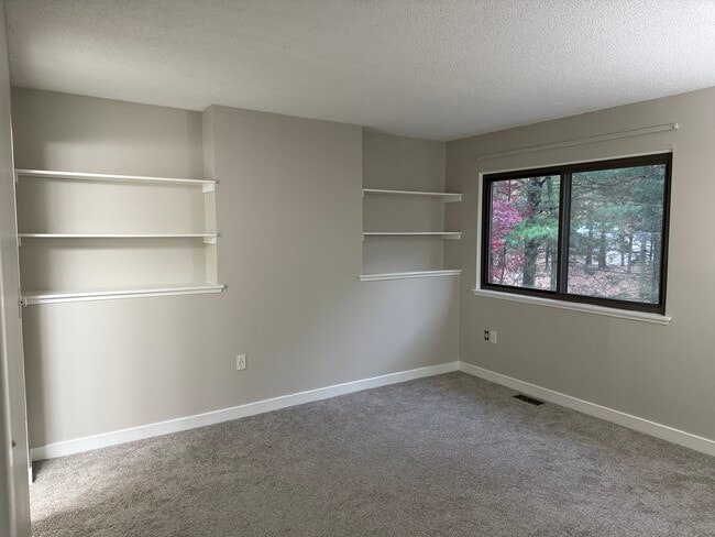 Photo - 129 Farmington Chase Crescent Condo Unit 129