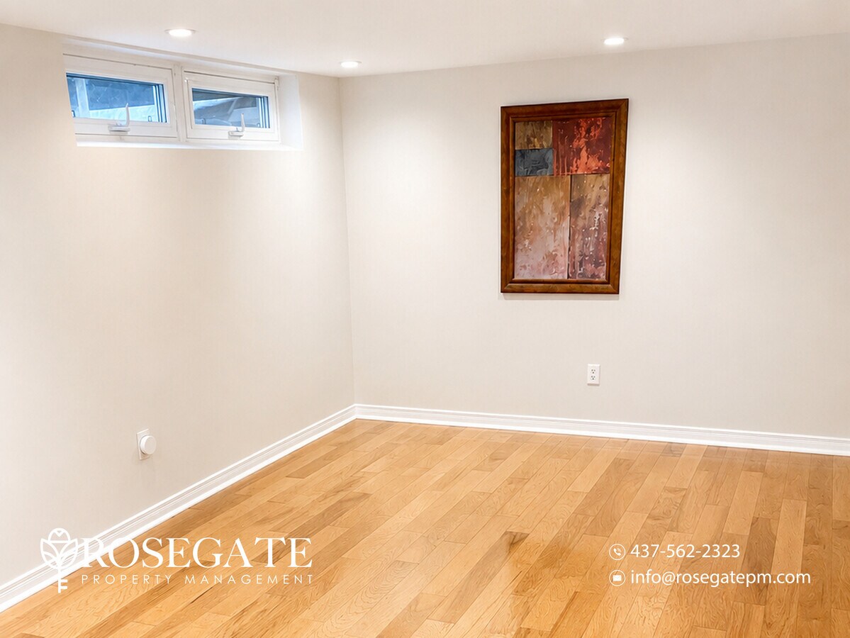 Photo - Pet-Friendly All-Inclusive 1-Bedroom Basement Apartment with Fireplace – Newmarket Unit 2