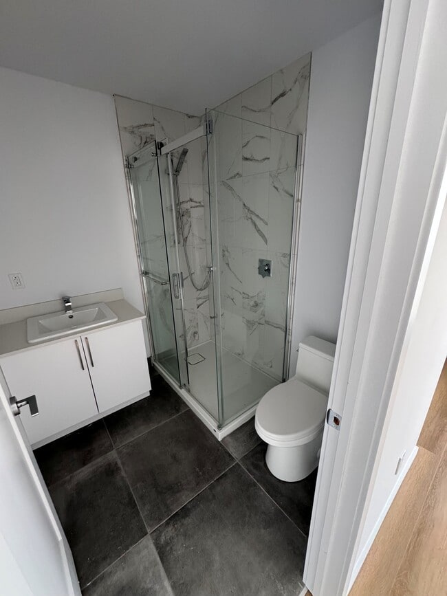 Photo - 88 Rue Jean-Talon E