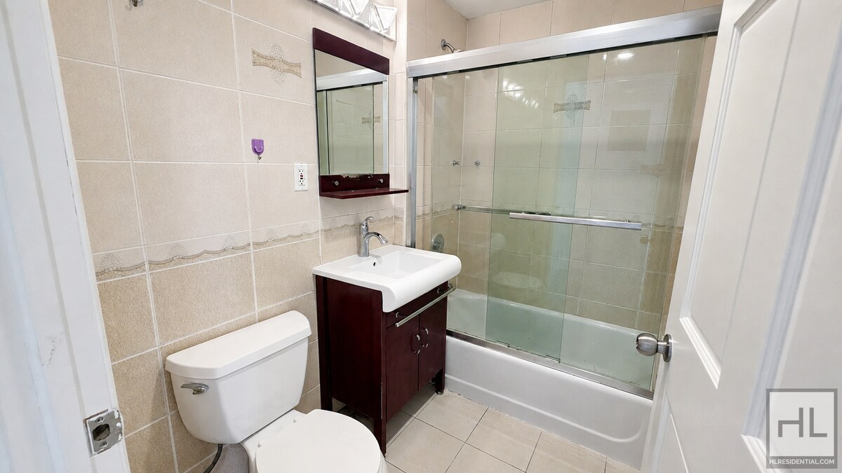 Photo - Second-Floor Apartment on Britton Ave – Elmhurst, NY Unit 2