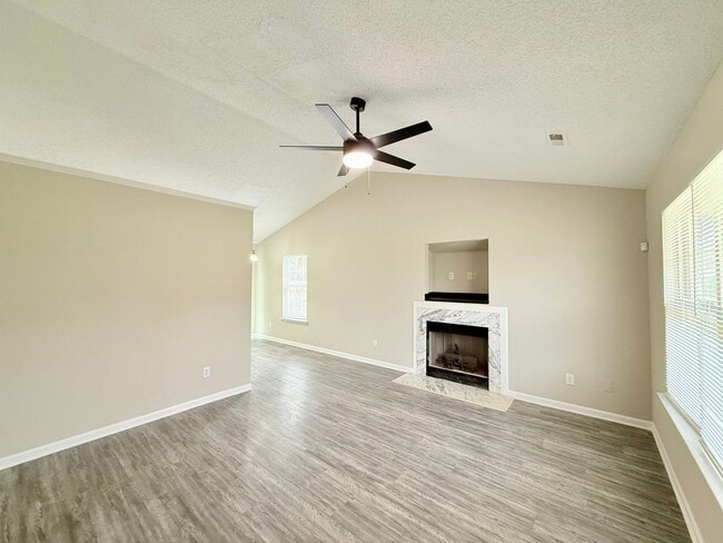 Photo - 4504 Biesterfield Dr