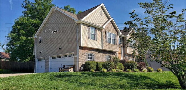 Photo - 1487 Trainer Rd