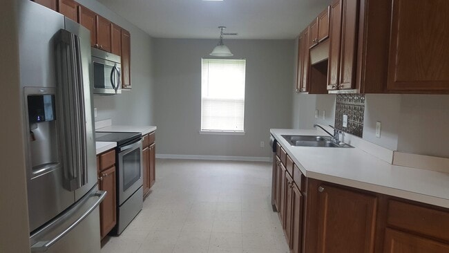 Photo - 182 Cherry Laural Lane