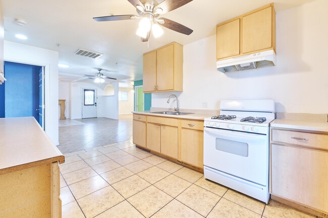 85815 Avenida Raylynn