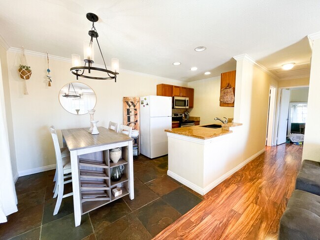 Photo - 140 Uwapo Rd Unit 60-202