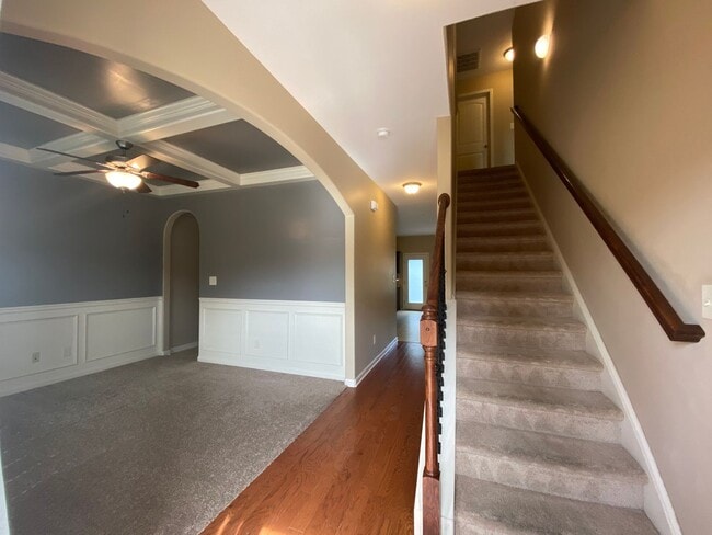 Photo - 118 Broomsedge Ln