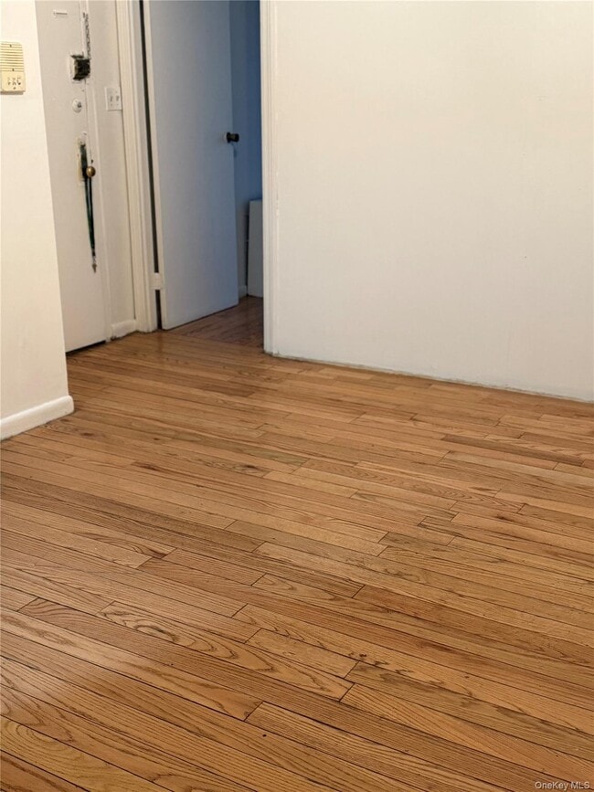 Photo - 40-12 149th St