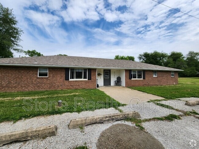 Building Photo - 3742 E Beulah Ave Unit 2 Rental