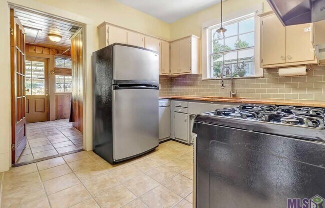 Photo - 612 Arlington Ave