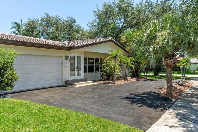 Photo - 2181 NE 62nd St