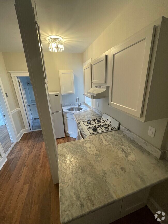 Building Photo - 1165 Commonwealth Ave Unit 14 Rental