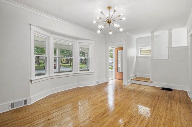 Living room - 44 Westchester Ave