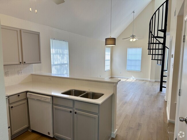 Building Photo - 2908 Whisper Oaks Ln Unit D Rental