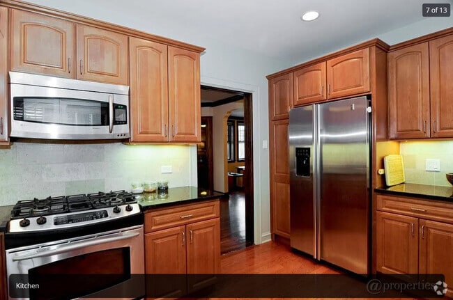 Building Photo - 4515 N Wolcott Ave Unit 3A Rental
