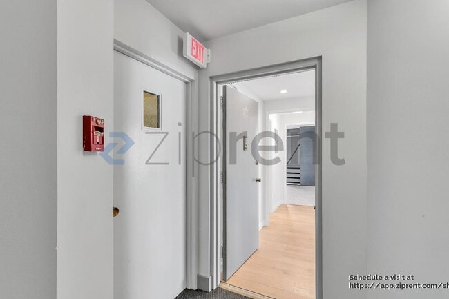 Photo - 1200 Gough St
