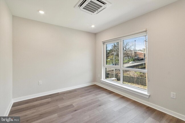 Photo - 3449 Scotts Ln Unidad B309