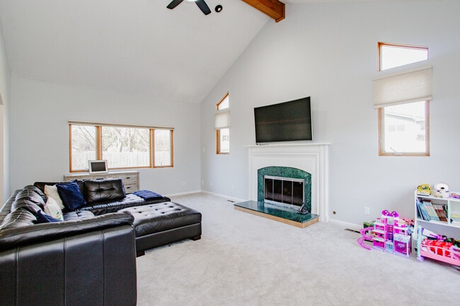 Photo - 938 Aberdeen Dr