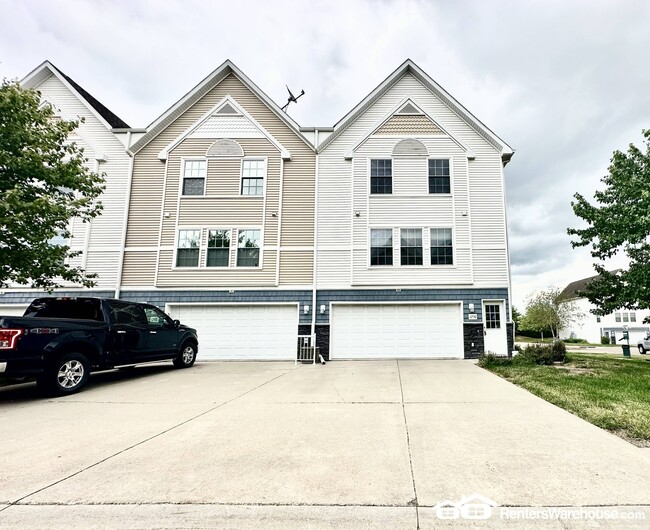 Photo - 1250 SE Village View Ln