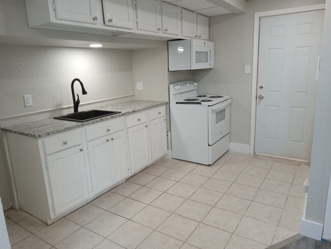 Photo - 1821 Avenue J Apartment
