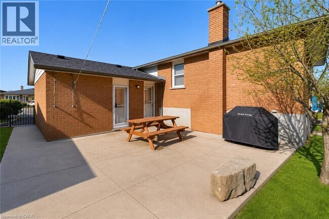 Photo - 134 Marcella Crescent