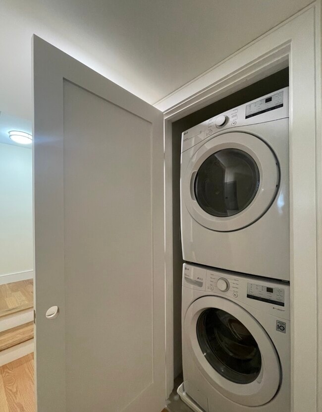 Photo - 65 Cameron St