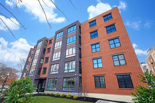 Building Photo - 1219 K ST NE FLATS Rental