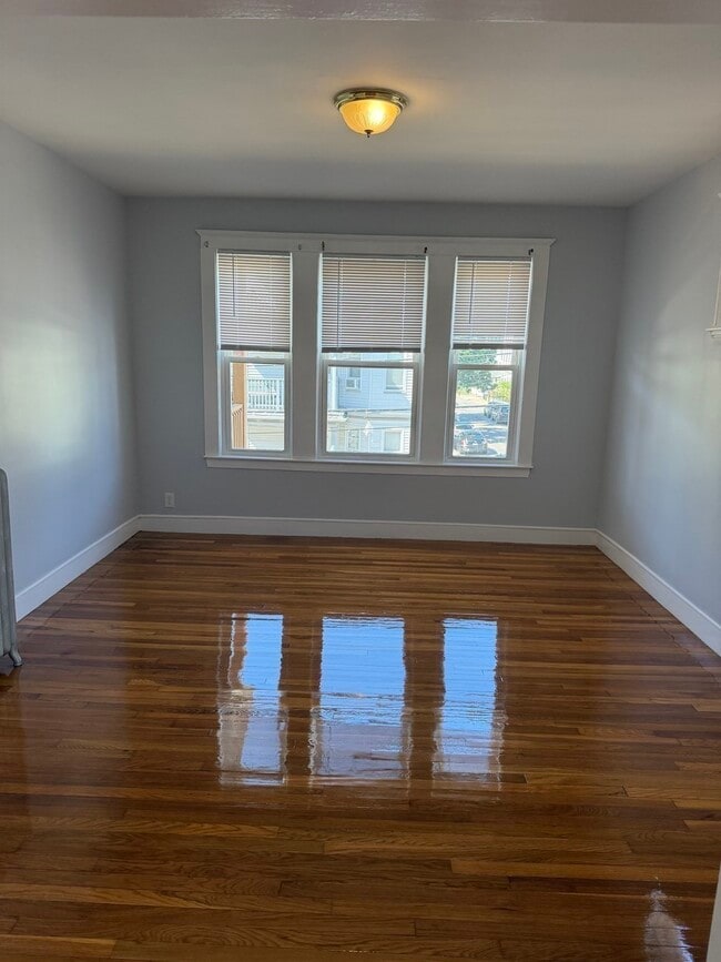 120 Capen St Unit 2