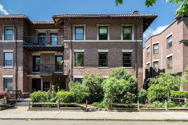Photo - 25 South St Condo Unit 5