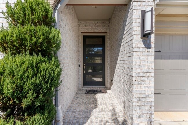 Photo - 9410 Mont Ellie Ln