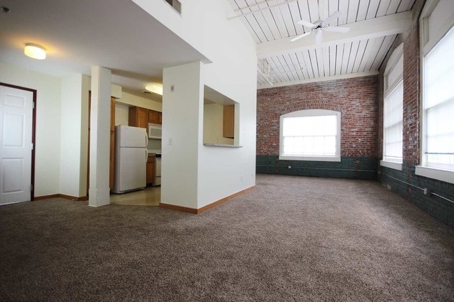 Photo - Atlas Apartments