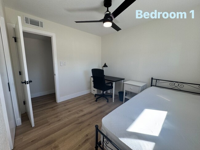 Bedroom 1 - 1368 W 14th St Unit Full House