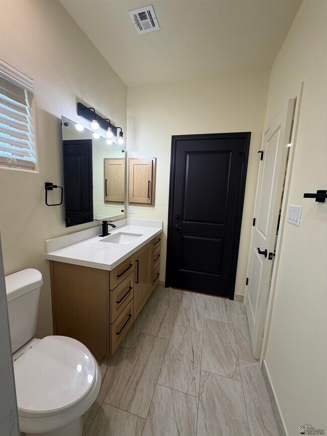 Photo - 4756 E Jett St