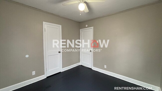 Photo - 3732 Hazelwood Ave