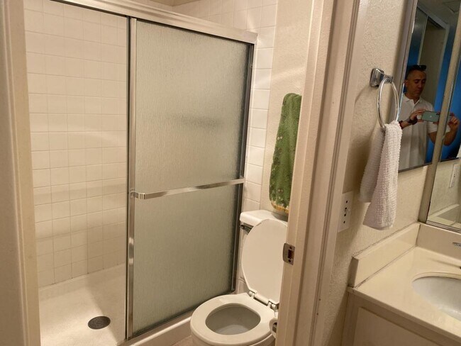 Photo - 10894 Aderman Ave