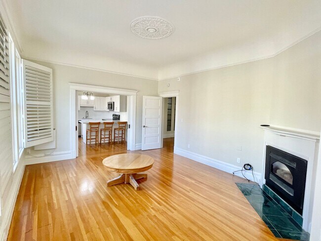 Photo - Spacious, Prime Presidio Heights Condo, Pa... Unidad 3