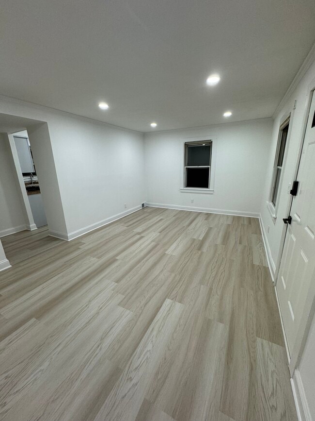 Building Photo - 77 Hibiscus St Unit 2