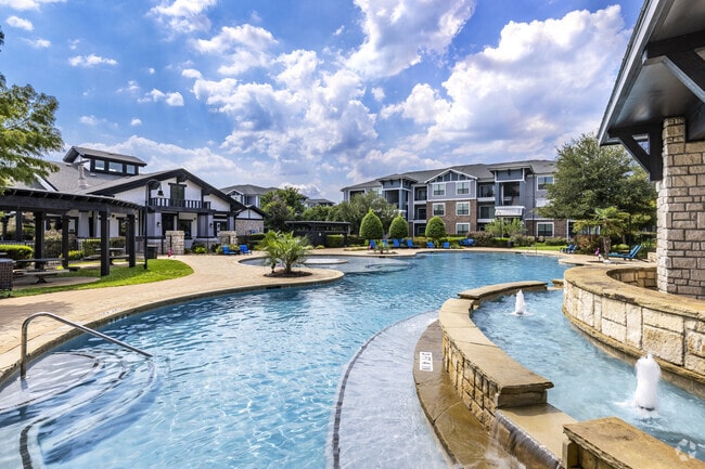 Building Photo - The Oaks at Techridge Rental