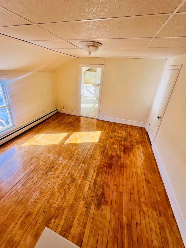 Photo - 166 Essex St Unit A